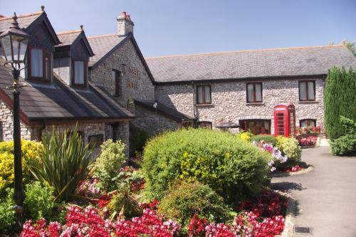 St Mary'S Hotel Golf & Country Club Pencoed Extérieur photo