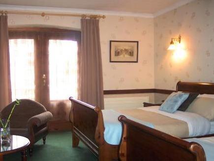 St Mary'S Hotel Golf & Country Club Pencoed Extérieur photo