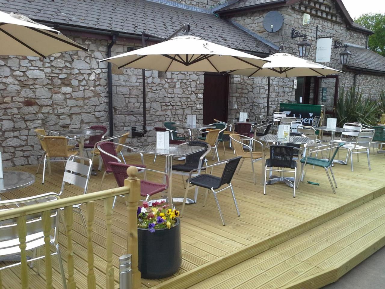 St Mary'S Hotel Golf & Country Club Pencoed Extérieur photo